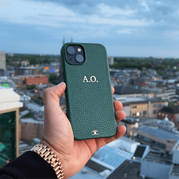 iPhone 13 (7136415580315)